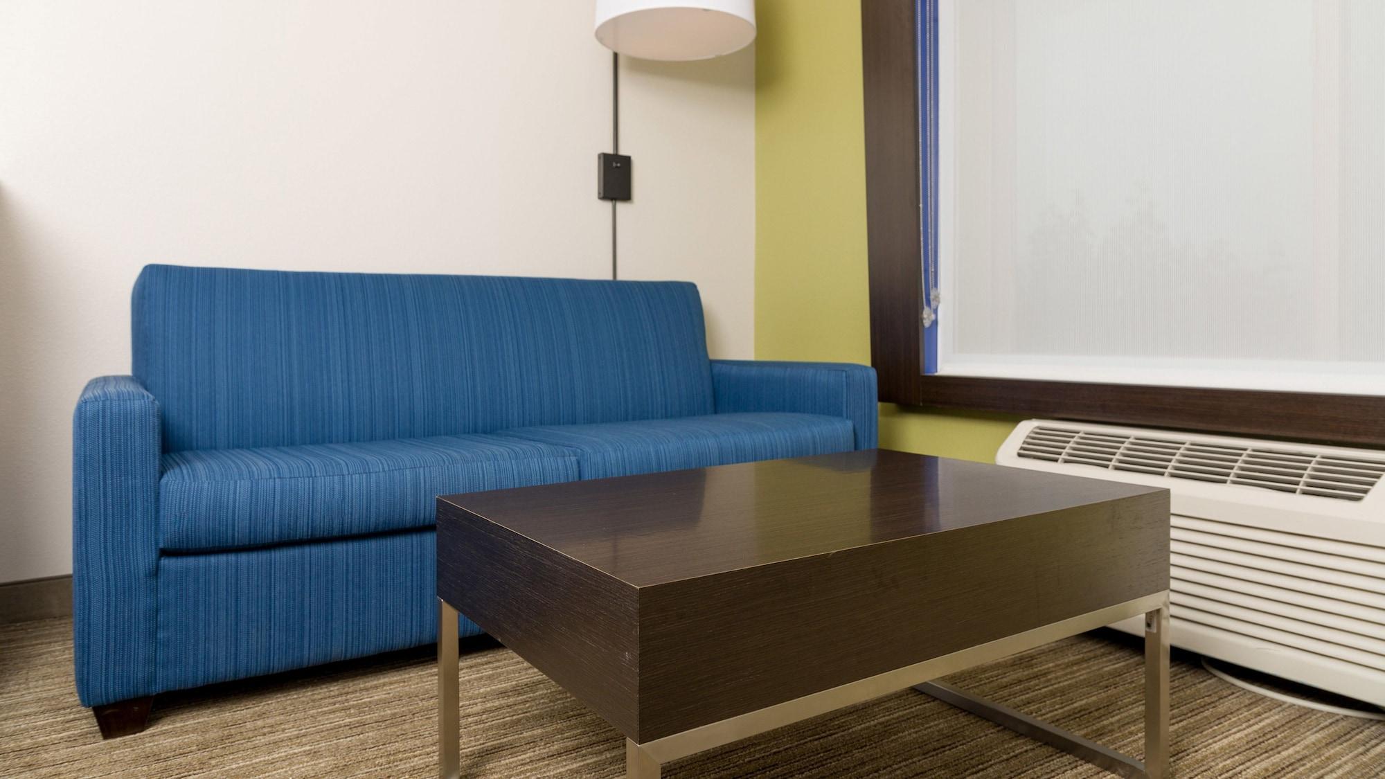 Express & By Ihg