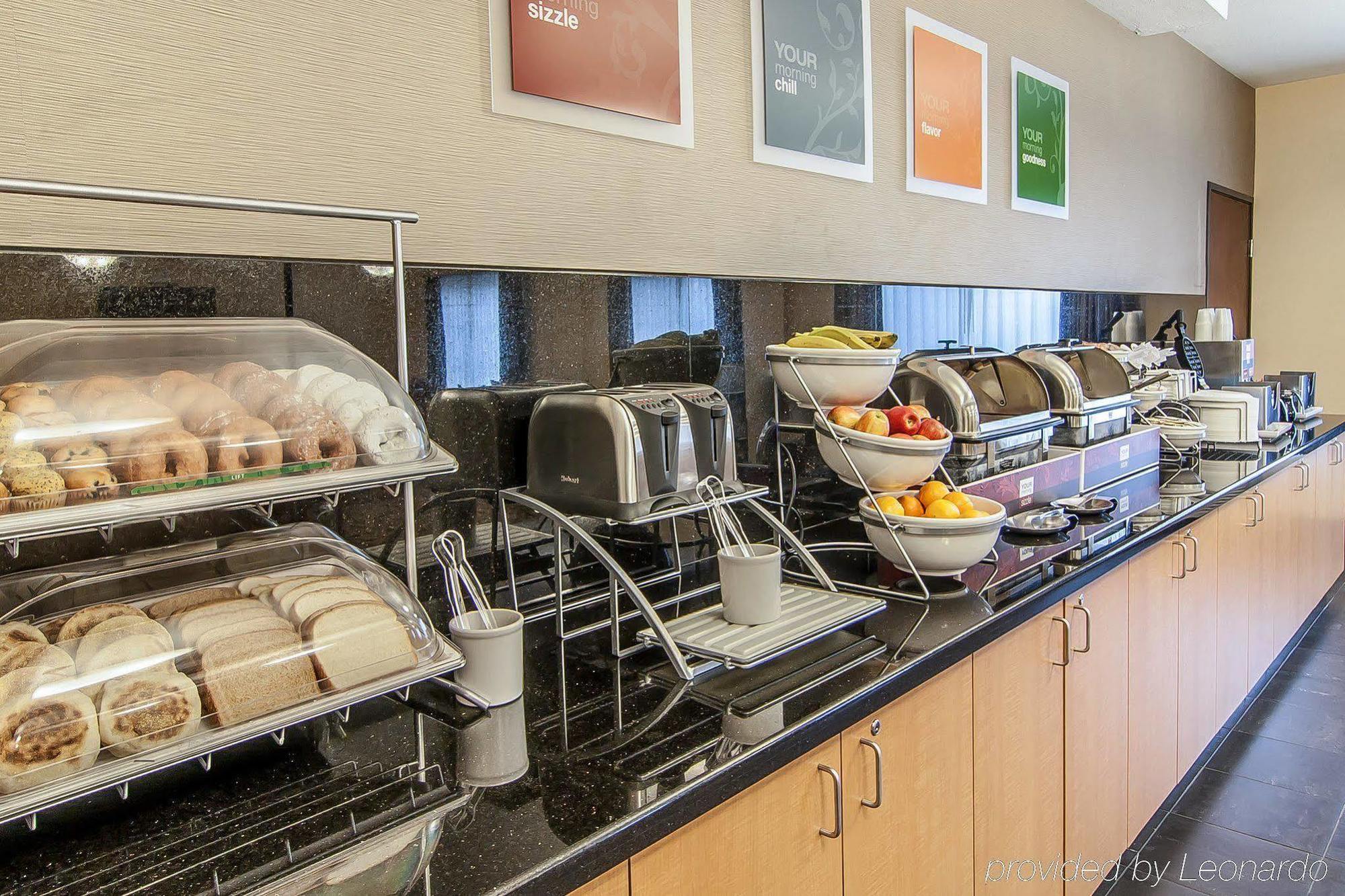 Express & By Ihg Hotel 3*