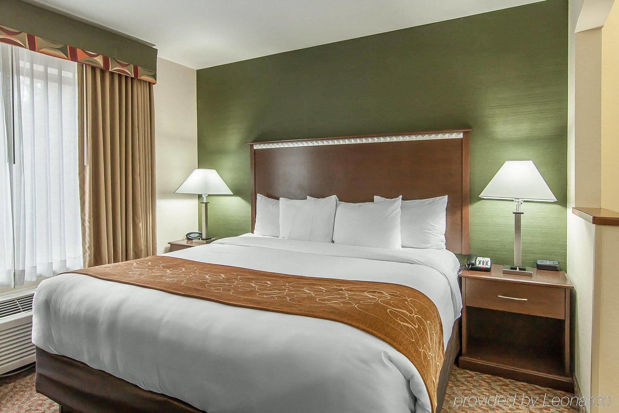 Hotel Express & By Ihg 3*