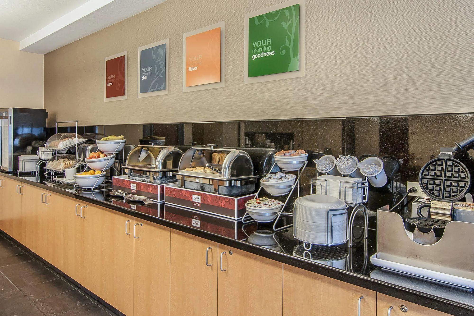 Express & By Ihg Hotel
