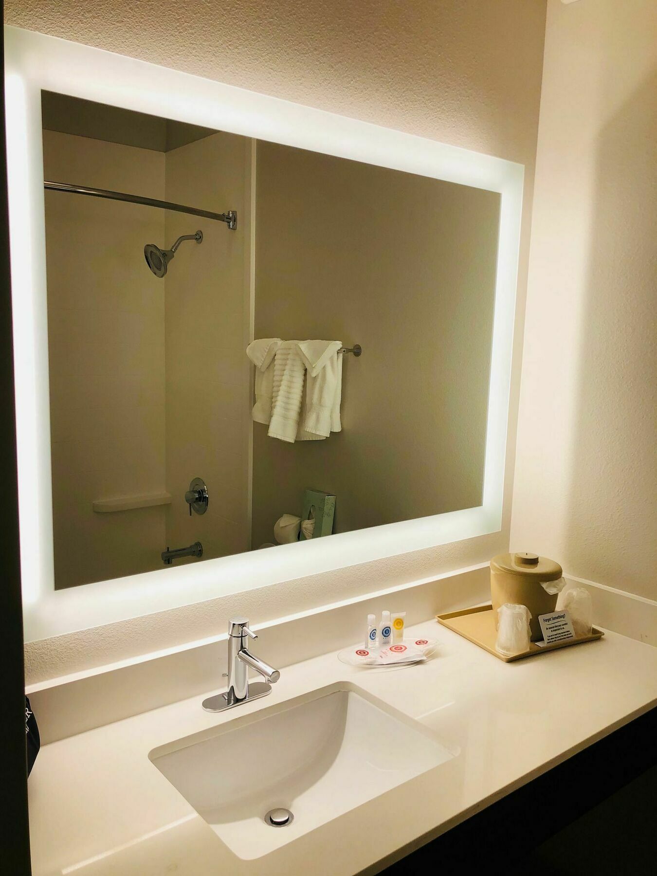 Hotel Express & By Ihg 3*