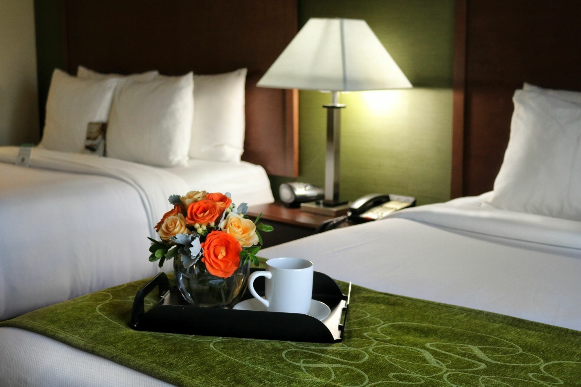 Hotel Express & By Ihg Hood River