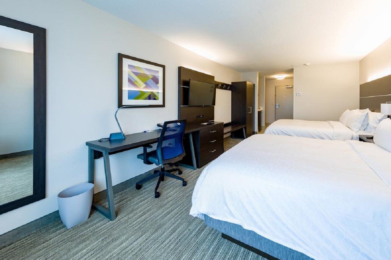 Hotel Express & By Ihg 3*