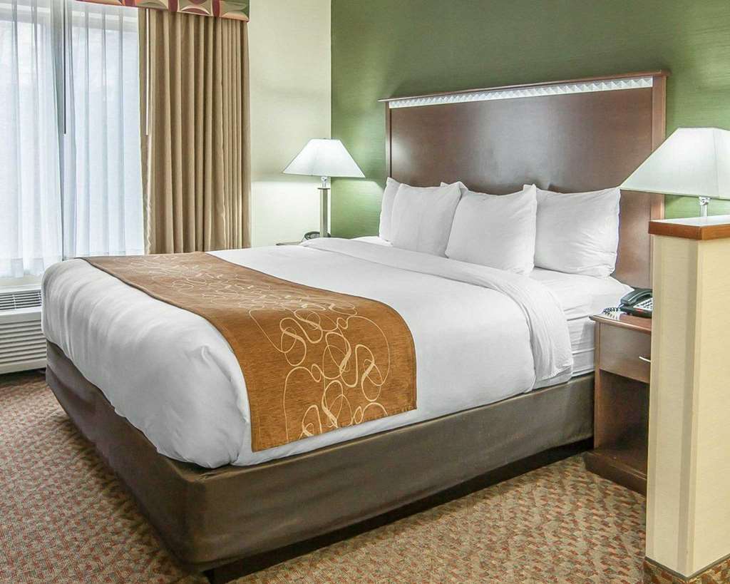 Hotel Express & By Ihg